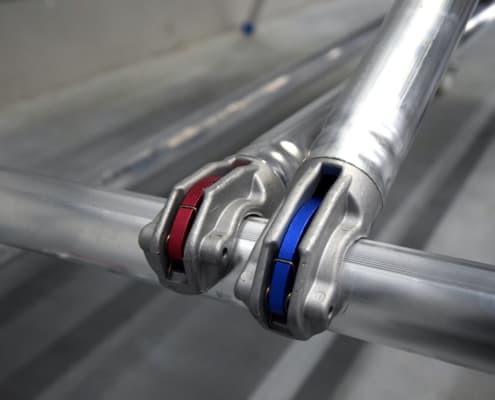 Steigtechnik_Systeme_Rheinland_Verstrebung_Rot_Blau